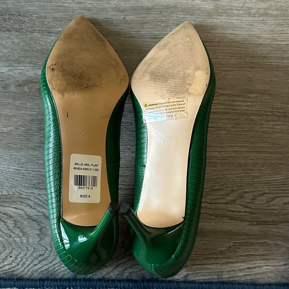 Elegant Green Stiletto Heels - Picture 3 of 3